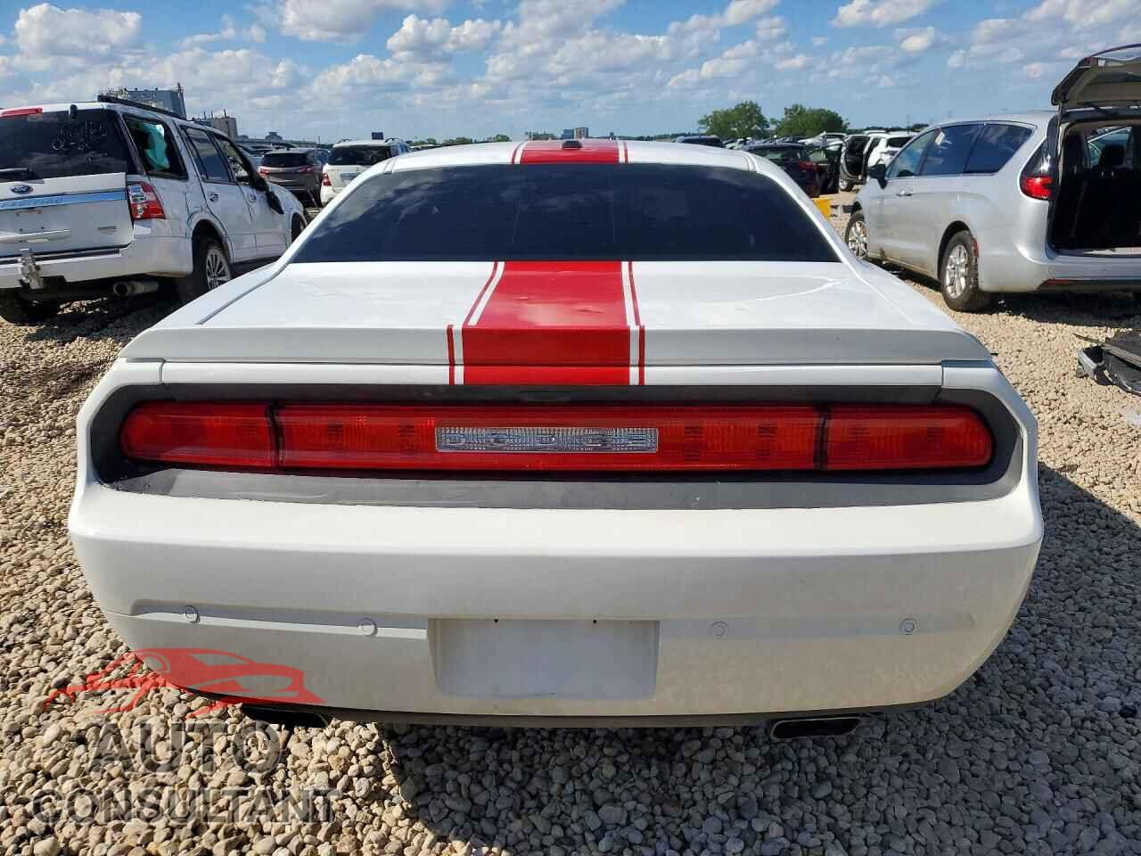 DODGE CHALLENGER 2014 - 2C3CDYAG5EH112098