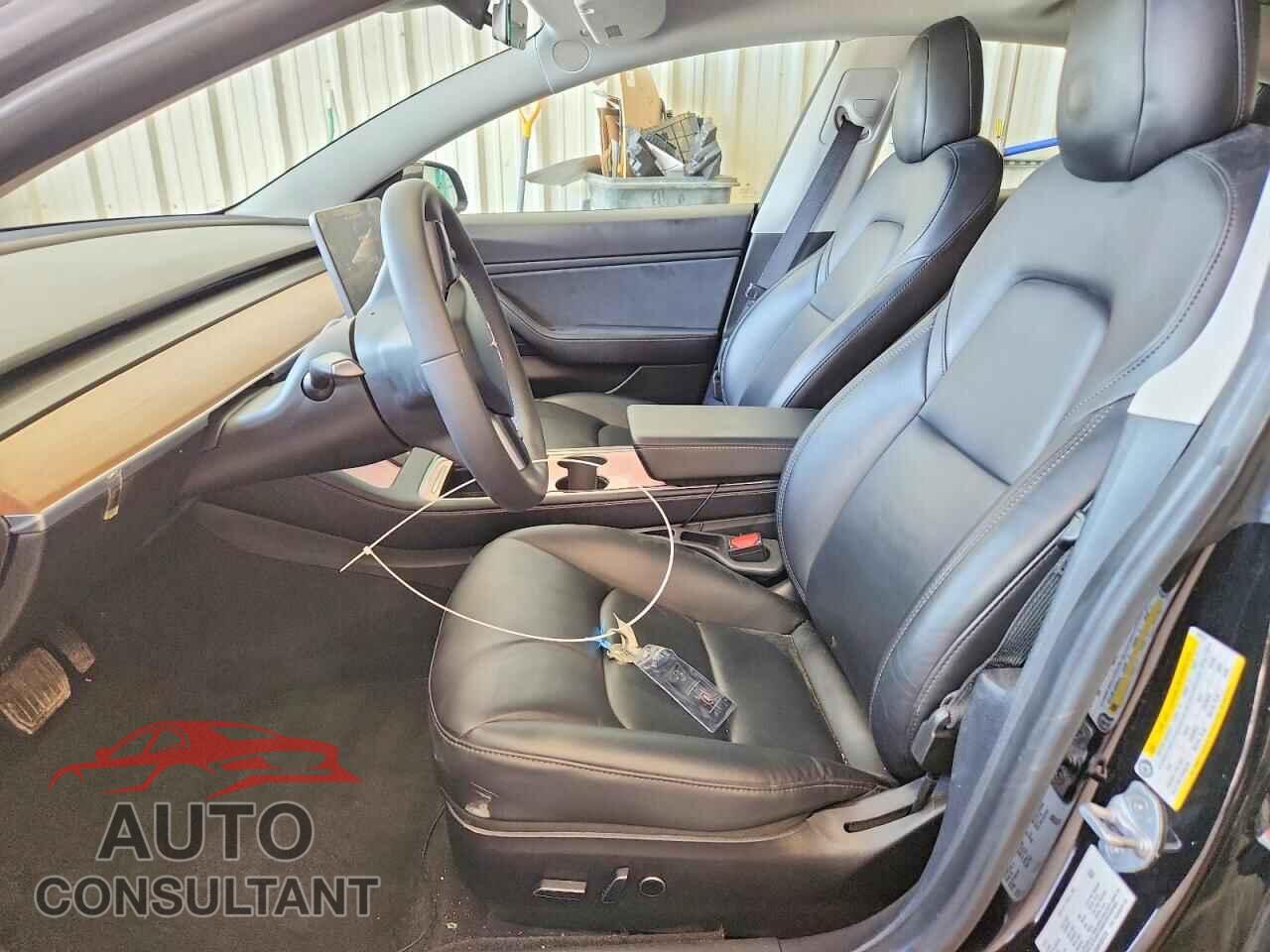 TESLA MODEL 3 2021 - 5YJ3E1EB5MF855220