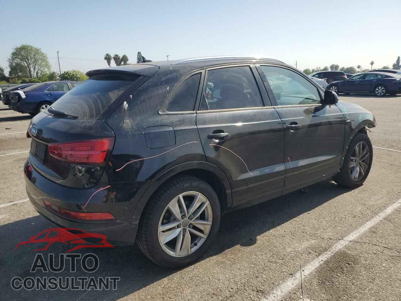 AUDI Q3 2018 - WA1BCCFS5JR024392
