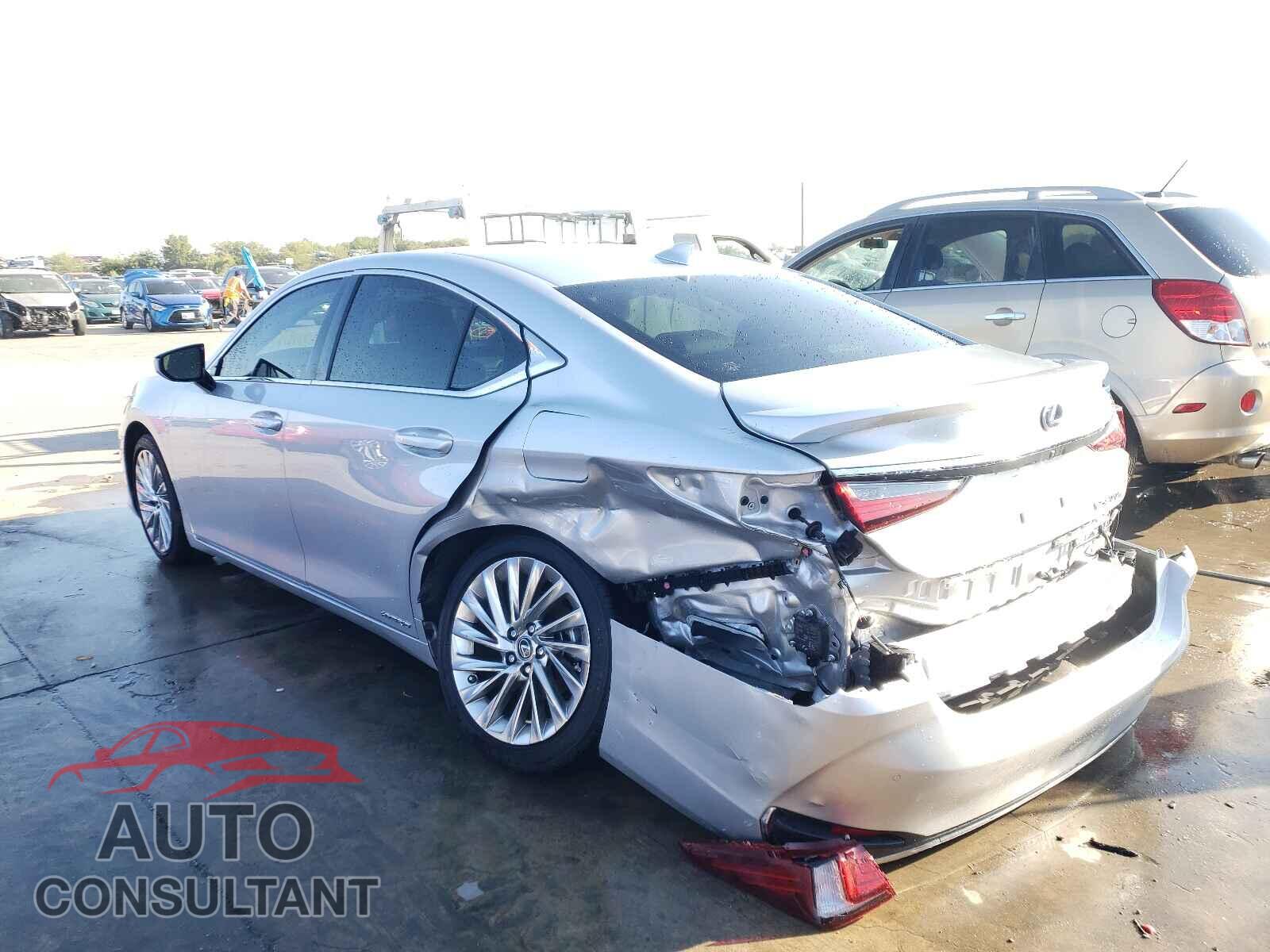 LEXUS ES300 2019 - JTHB21B13K2022708