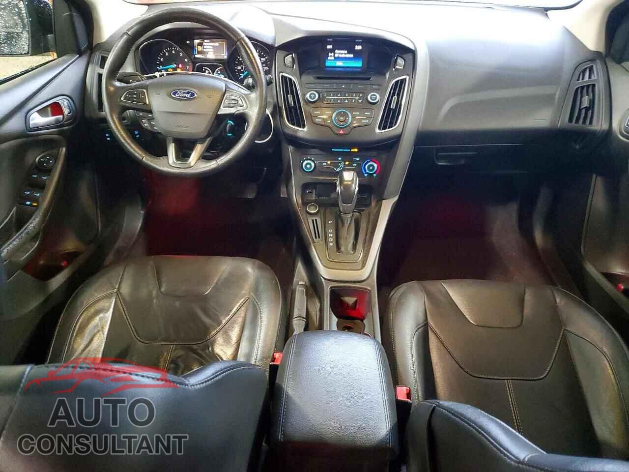 FORD FOCUS 2016 - 1FADP3K22GL362553