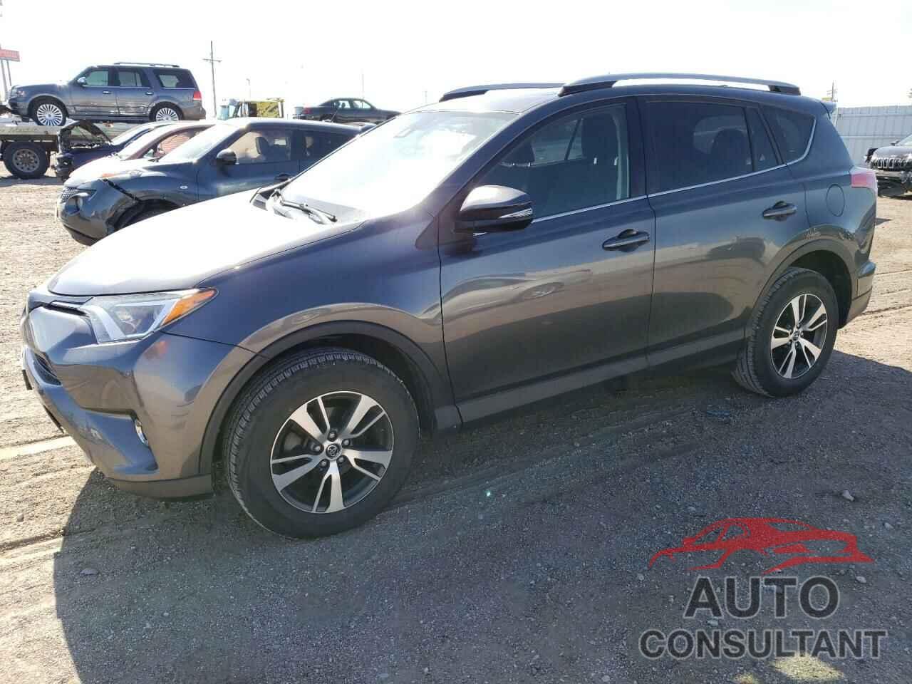 TOYOTA RAV4 2017 - JTMRFREV8HD203284