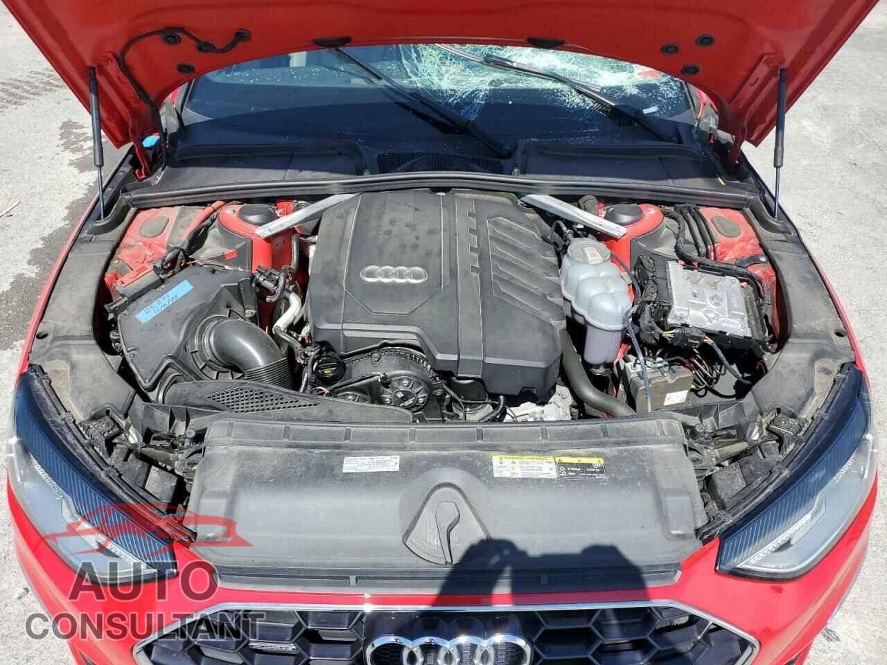 AUDI A4 2021 - WAUDAAF48MA028818