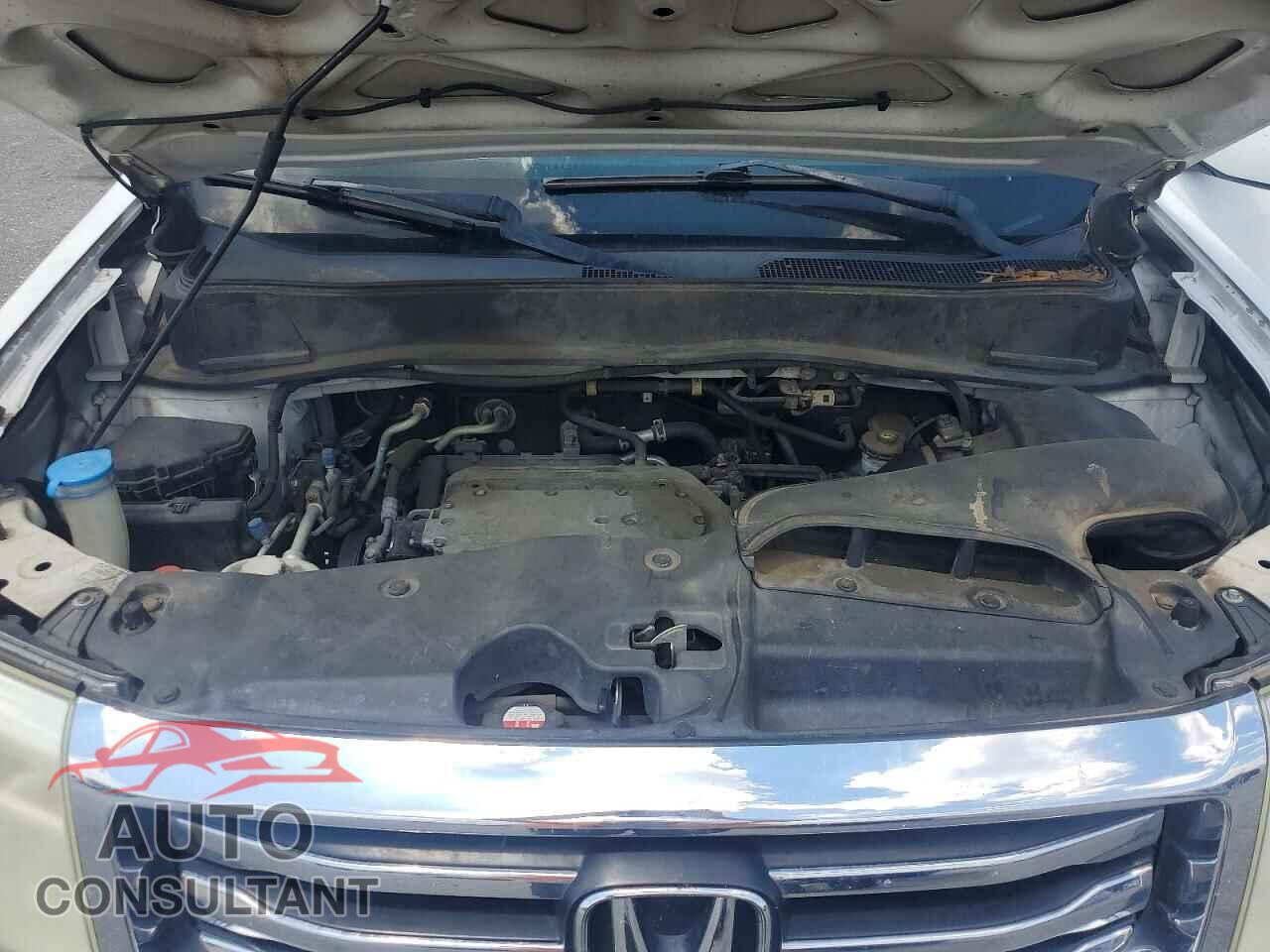 HONDA PILOT 2013 - 5FNYF3H73DB042545