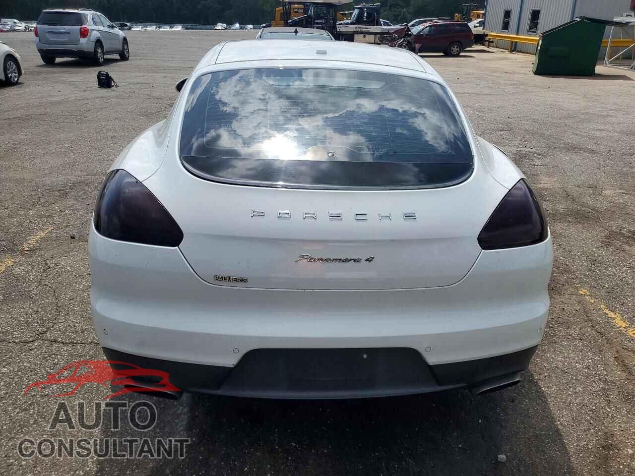 PORSCHE PANAMERA 2014 - WP0AA2A73EL008110