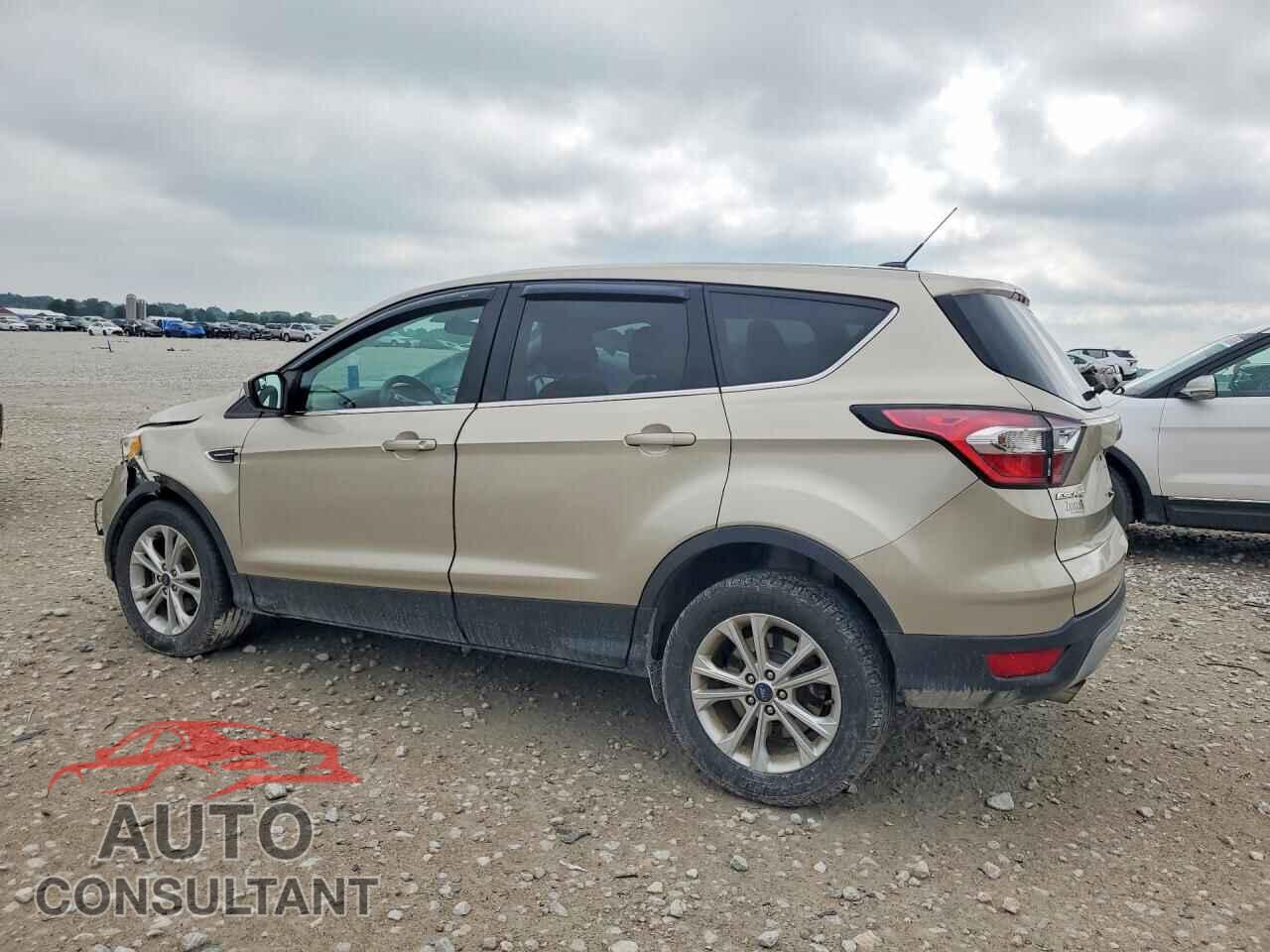 FORD ESCAPE 2017 - 1FMCU0GD1HUE22367