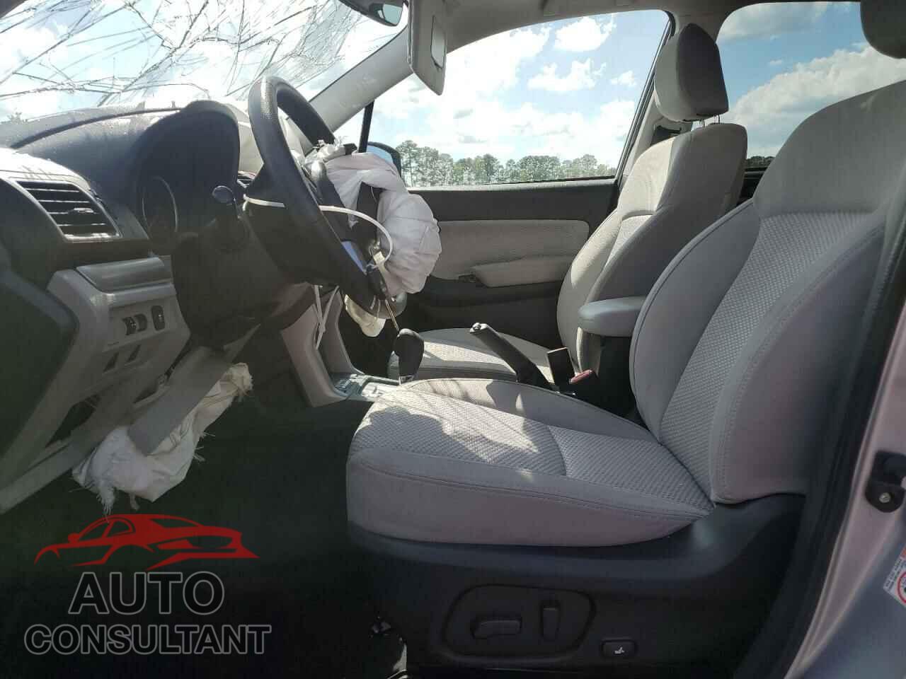 SUBARU FORESTER 2018 - JF2SJAEC5JH472021