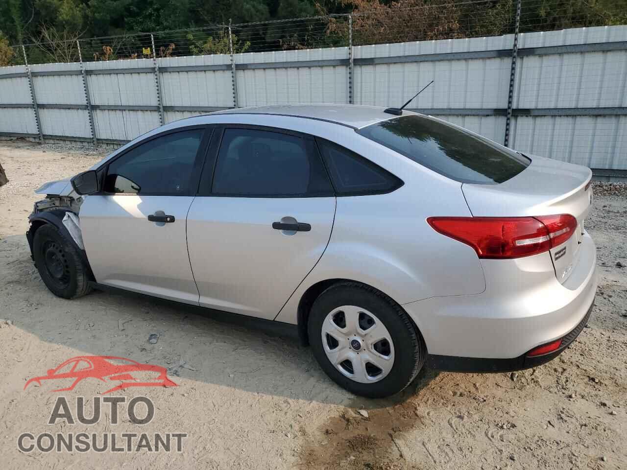 FORD FOCUS 2018 - 1FADP3E21JL311421