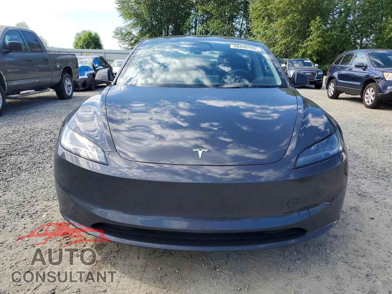 TESLA MODEL 3 2024 - 5YJ3E1EA6RF827148