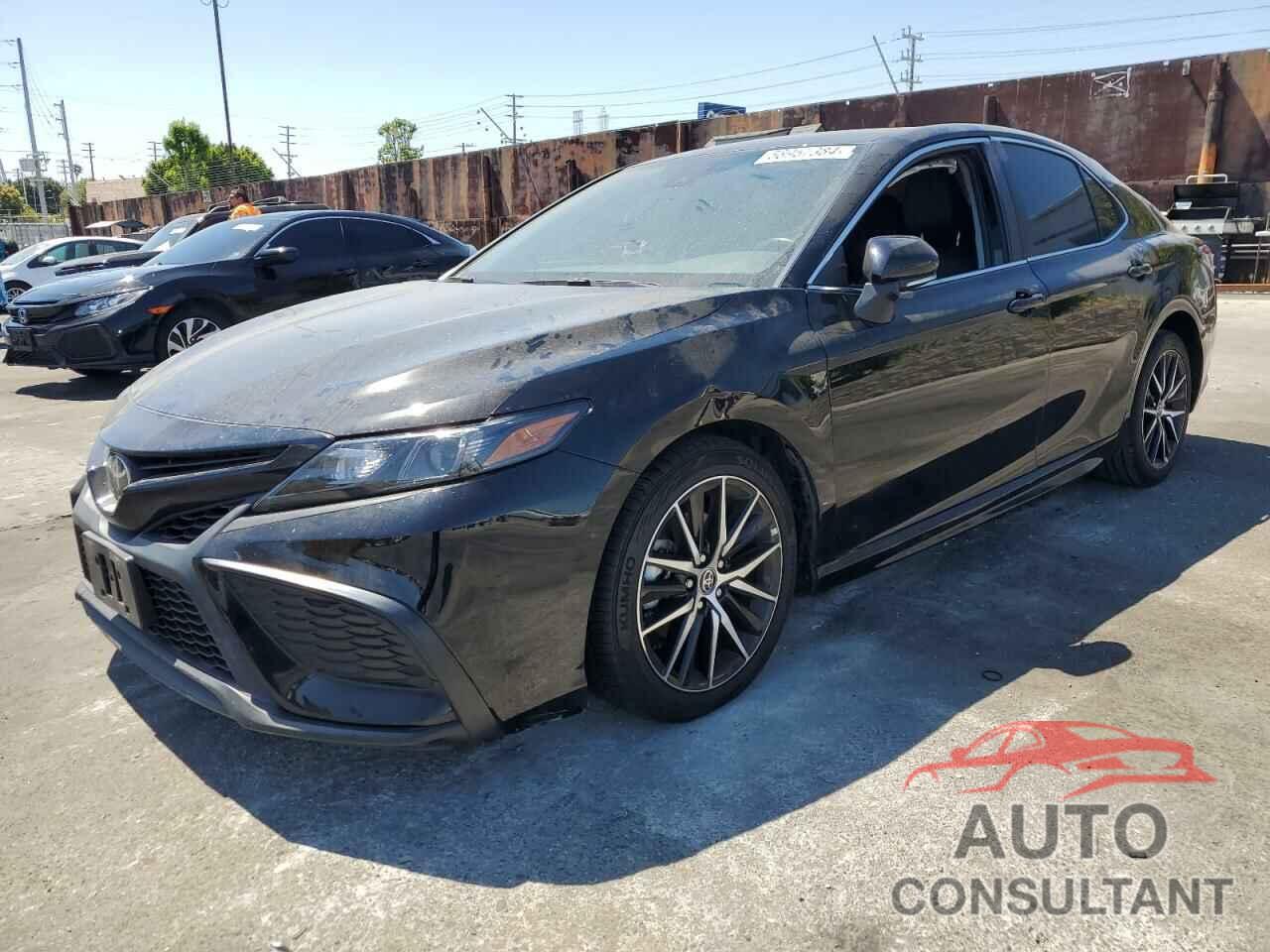 TOYOTA CAMRY 2022 - 4T1G11AK3NU631855