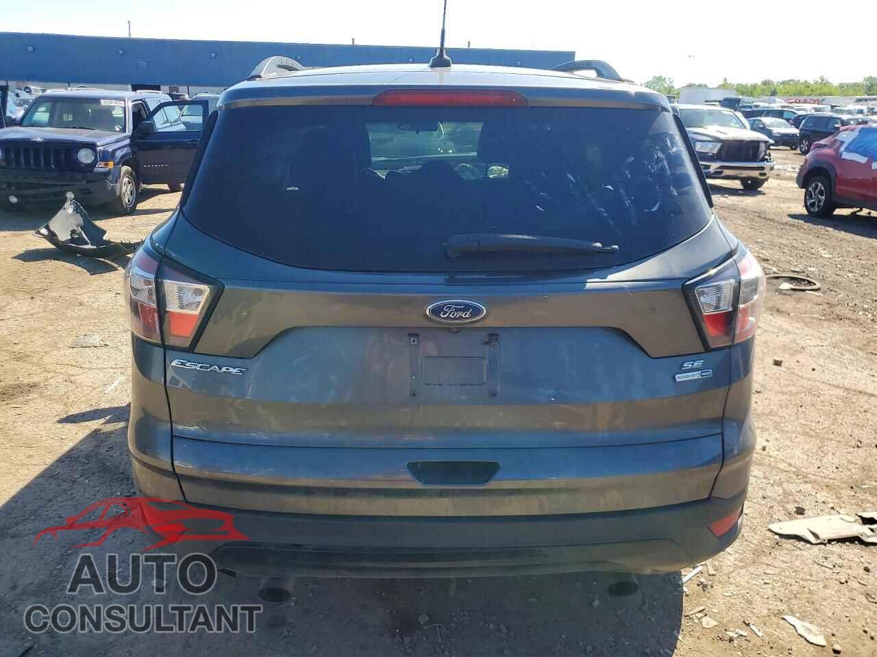FORD ESCAPE 2017 - 1FMCU9GD6HUD17599