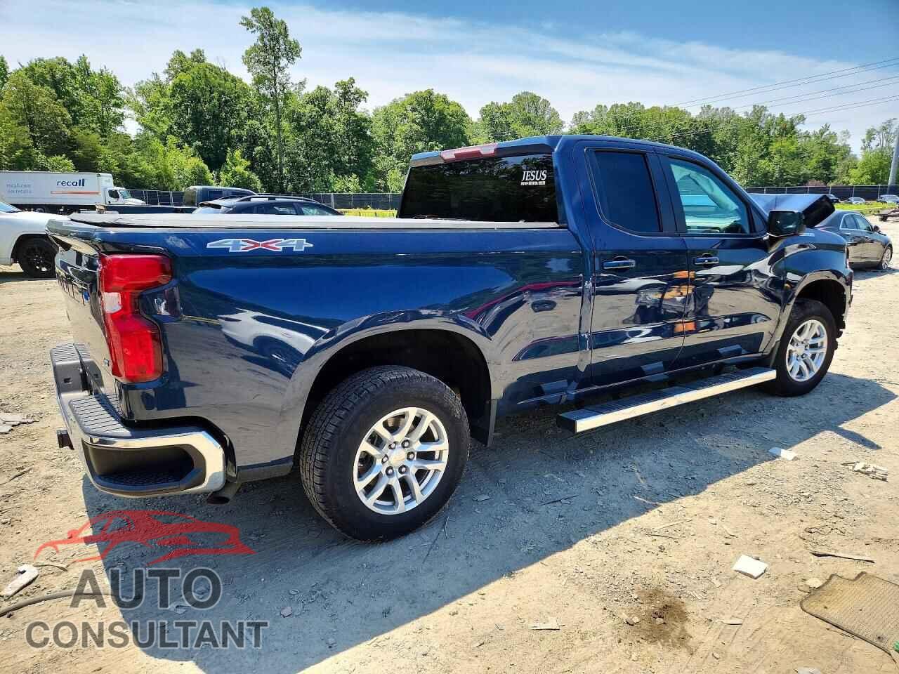 CHEVROLET SILVERADO 2021 - 1GCRYDEK2MZ125665