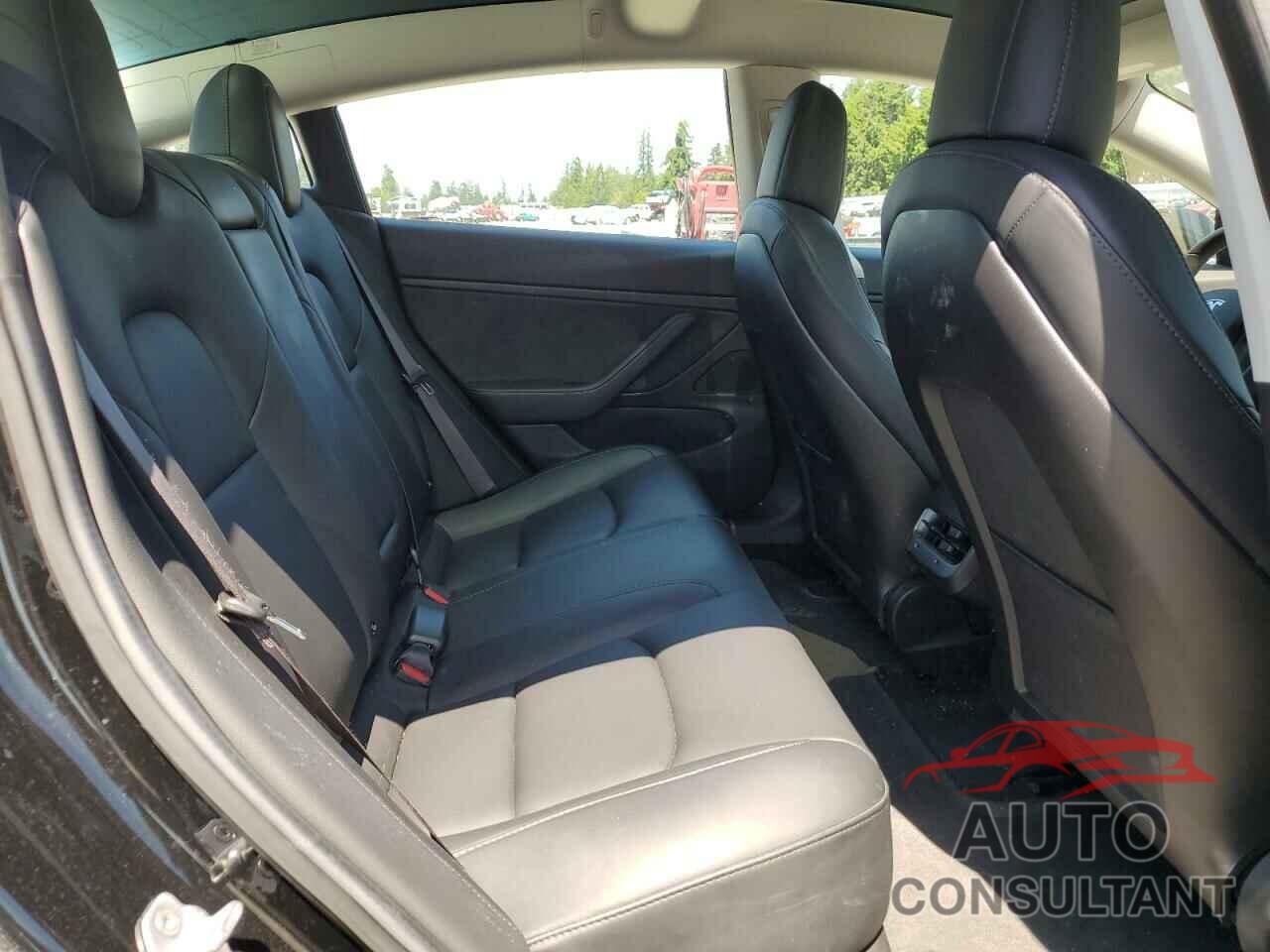 TESLA MODEL 3 2018 - 5YJ3E1EB8JF131887