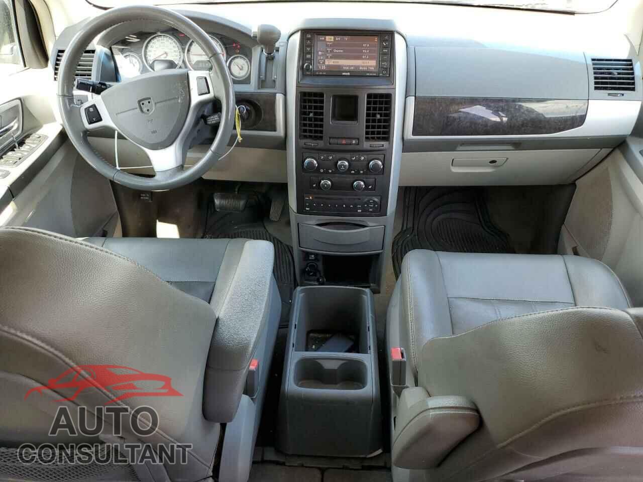 DODGE CARAVAN 2010 - 2D4RN5DX5AR144201