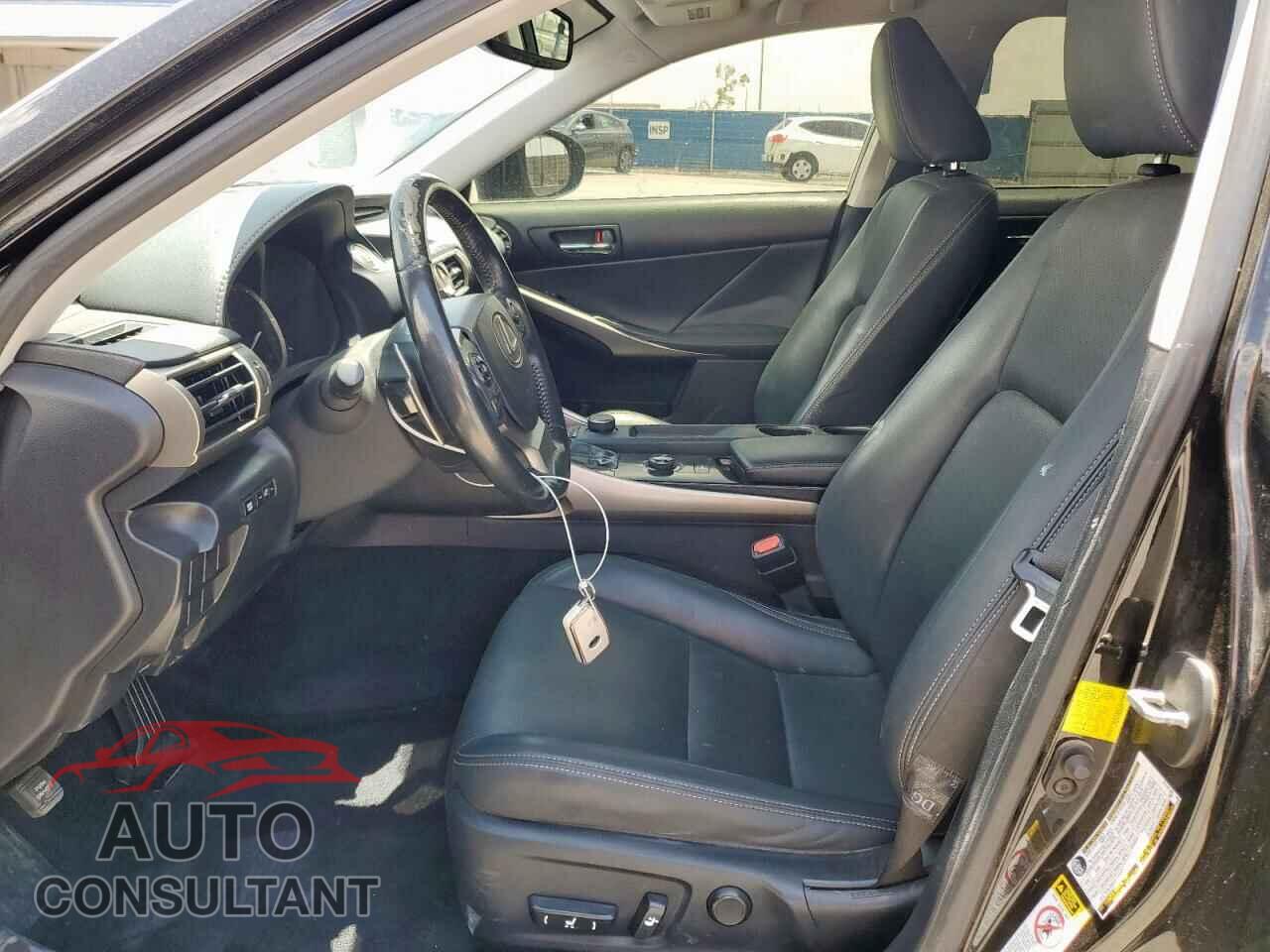 LEXUS IS 2014 - JTHBF1D23E5017117