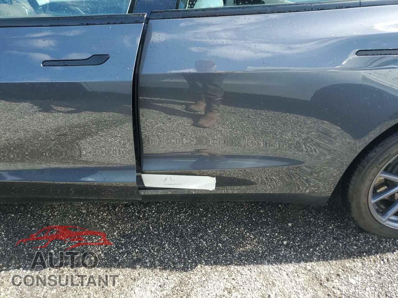 TESLA MODEL 3 2023 - 5YJ3E1EA5PF648001