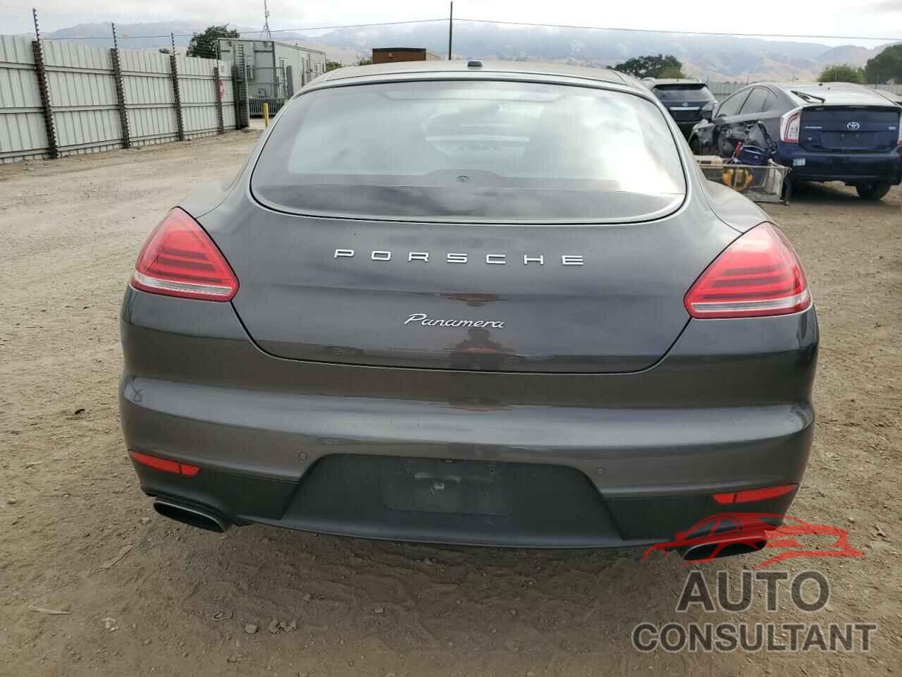 PORSCHE PANAMERA 2015 - WP0AA2A77FL005700