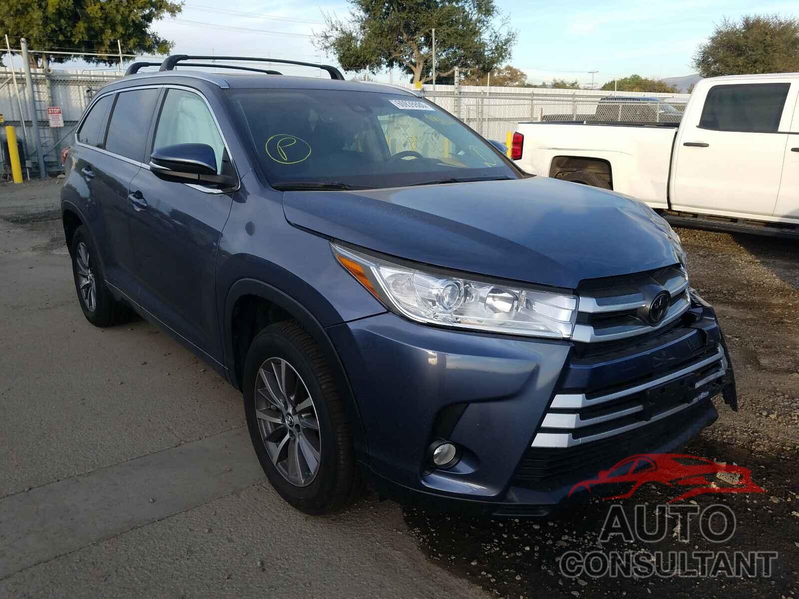 TOYOTA HIGHLANDER 2018 - 5TDKZRFH3JS287283