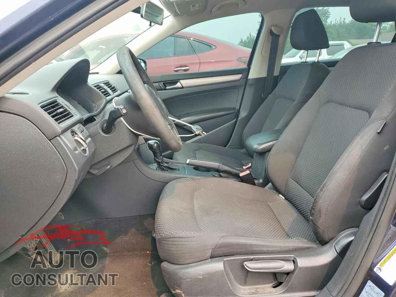 VOLKSWAGEN PASSAT 2013 - 1VWAP7A35DC078213