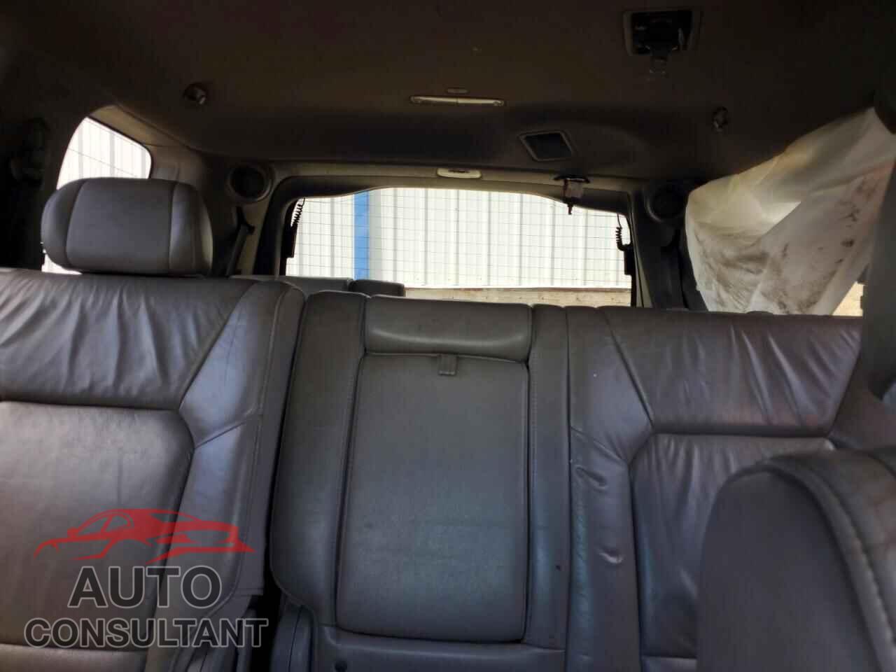 HONDA PILOT 2011 - 5FNYF4H91BB077380
