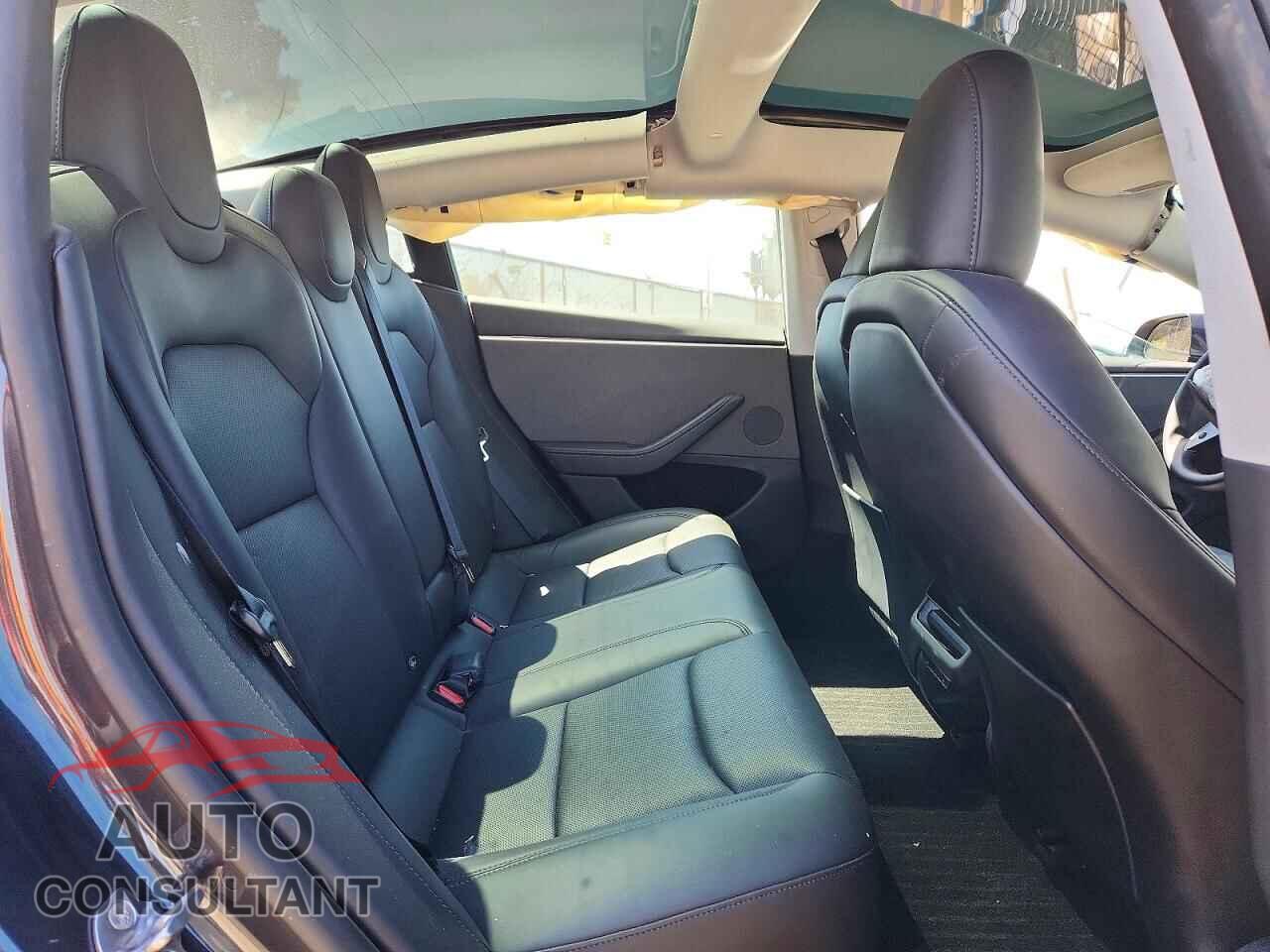 TESLA MODEL 3 2025 - 5YJ3E1EA1SF890146