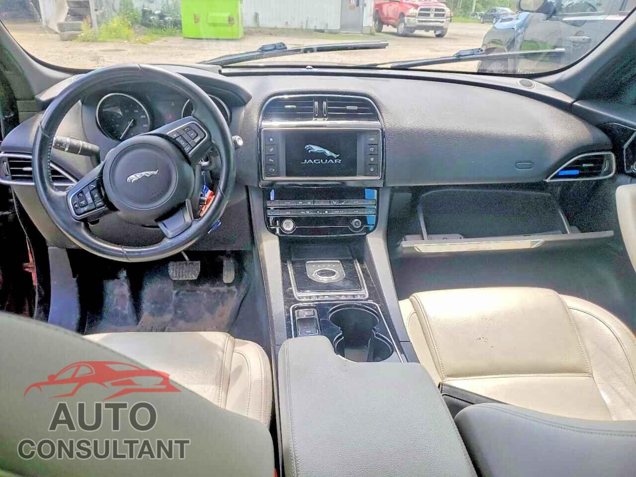 JAGUAR F-PACE 2017 - SADCK2BVXHA885720