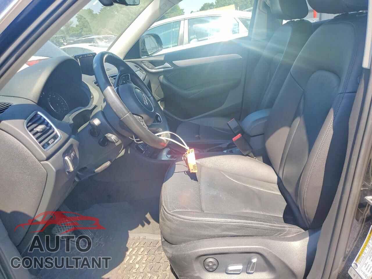 AUDI Q3 2017 - WA1JCCFS7HR010001