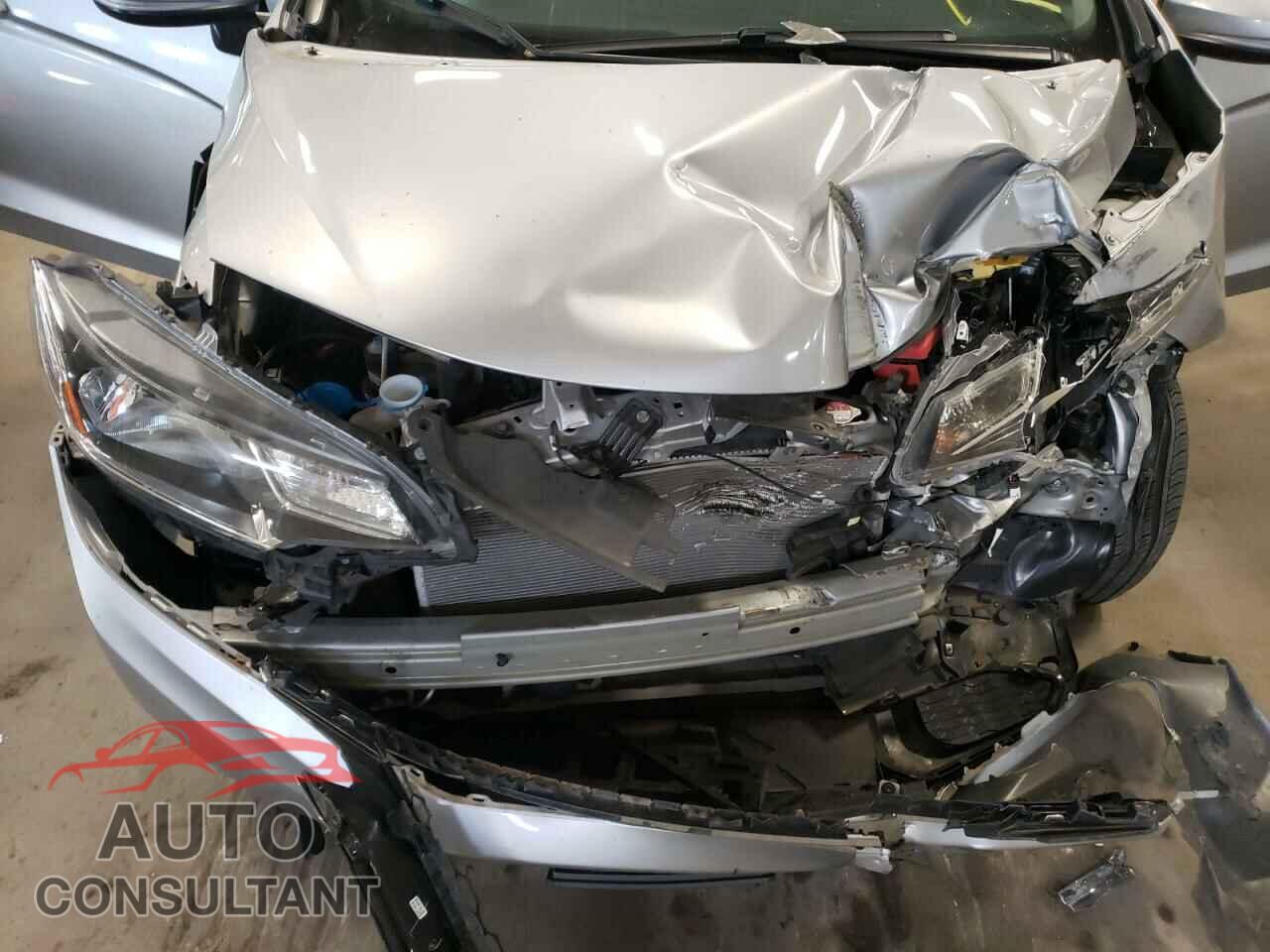 HONDA FIT 2019 - 3HGGK5H41KM733964