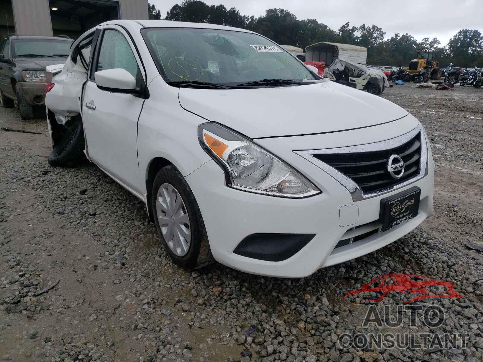 NISSAN VERSA 2018 - 3N1CN7AP8JL883775