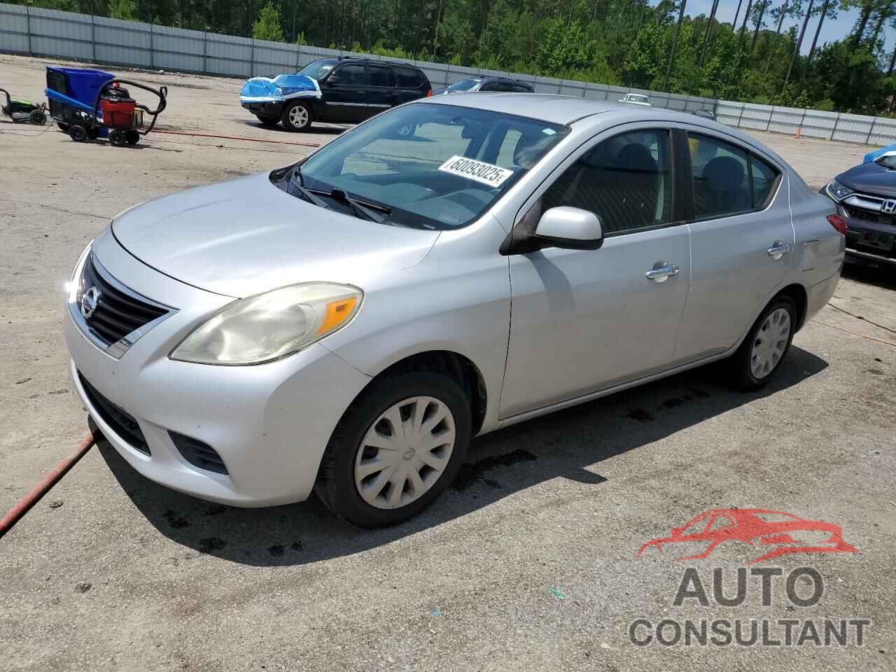 NISSAN VERSA 2012 - 3N1CN7AP8CL898120
