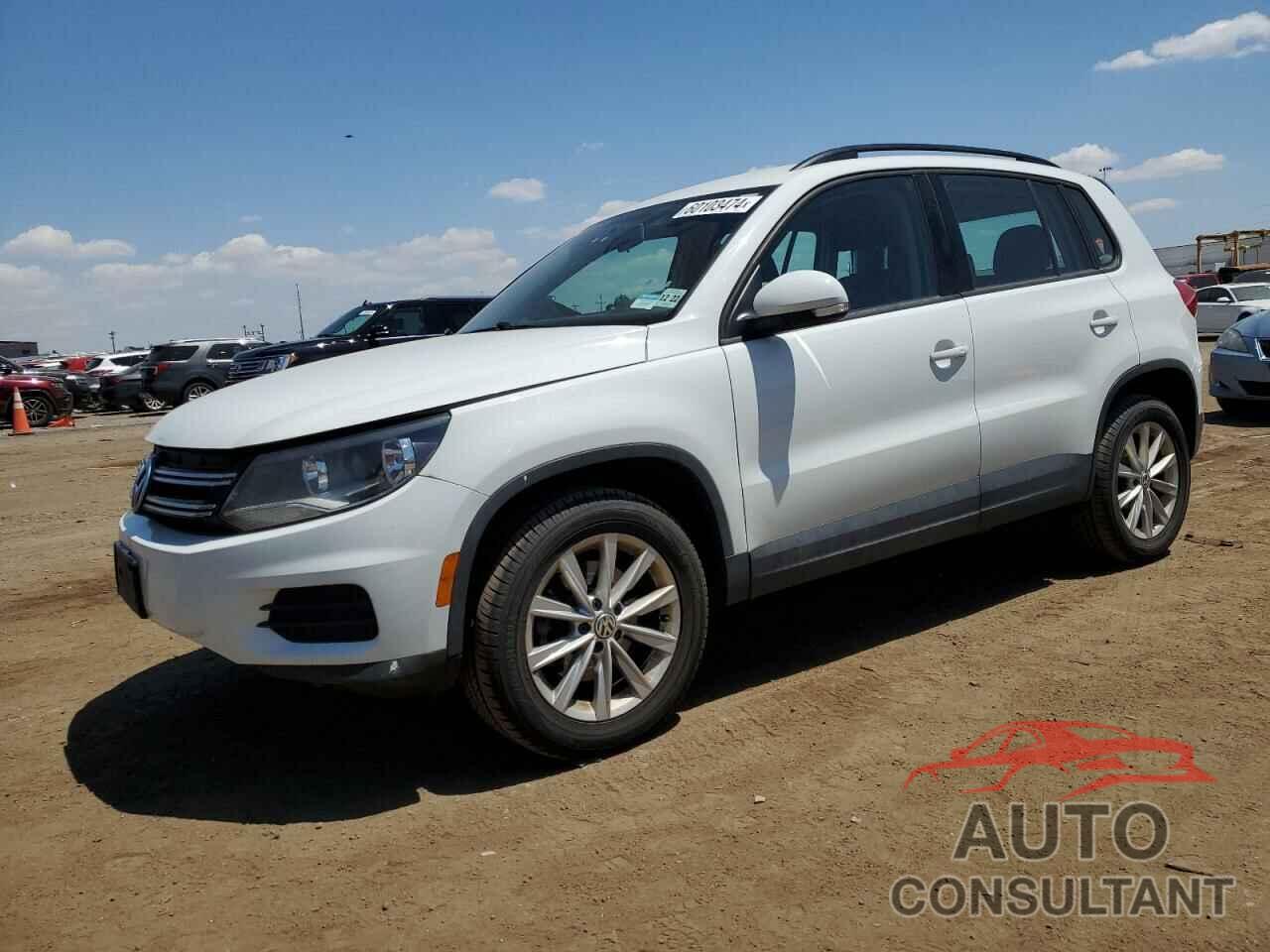 VOLKSWAGEN TIGUAN 2017 - WVGBV7AX4HK048112