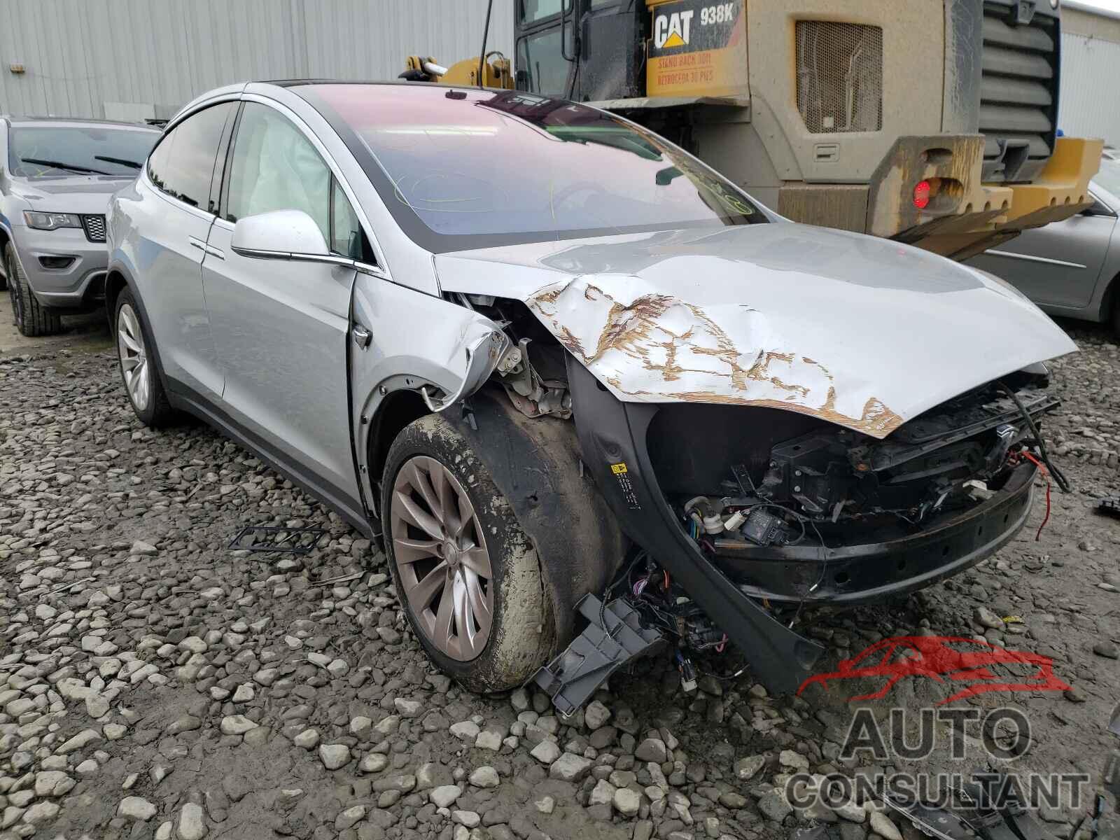 TESLA MODEL X 2017 - 5YJXCBE28HF058088