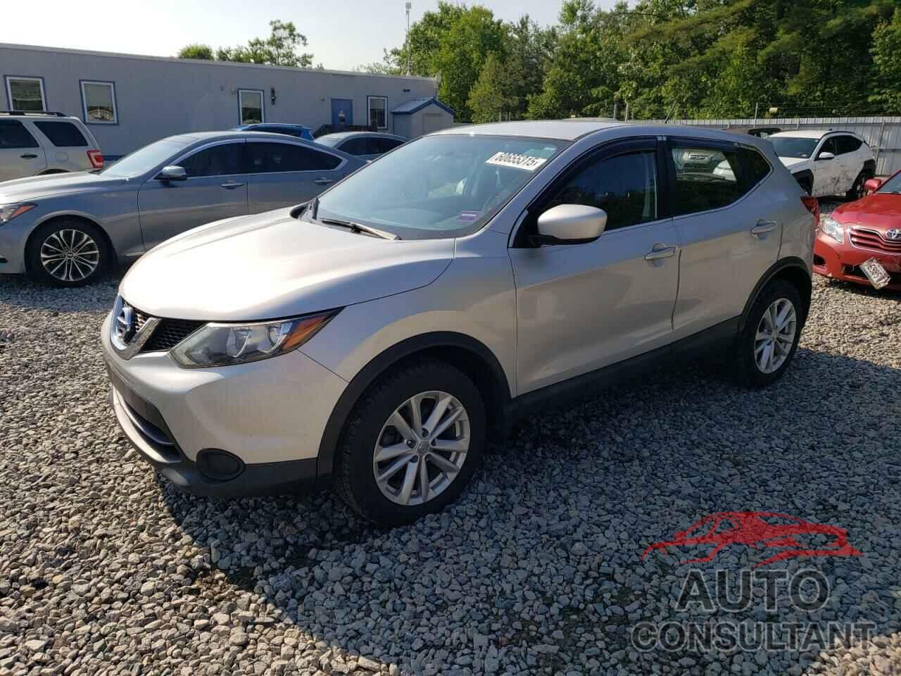 NISSAN ROGUE 2017 - JN1BJ1CR7HW139544