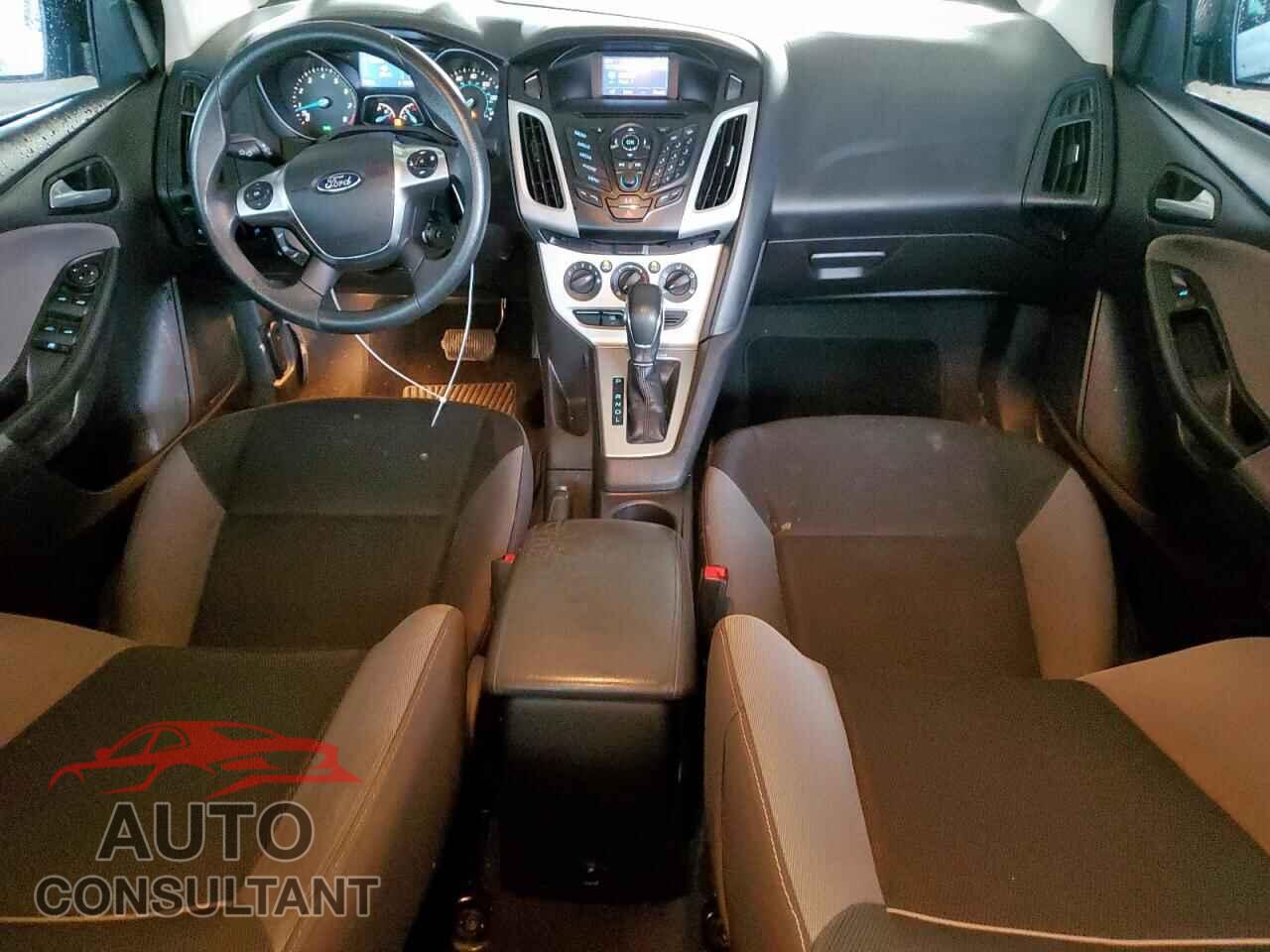 FORD FOCUS 2014 - 1FADP3F2XEL284630