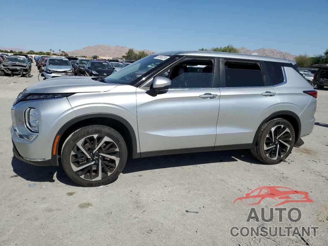 MITSUBISHI OUTLANDER 2022 - JA4J3UA84NZ023138