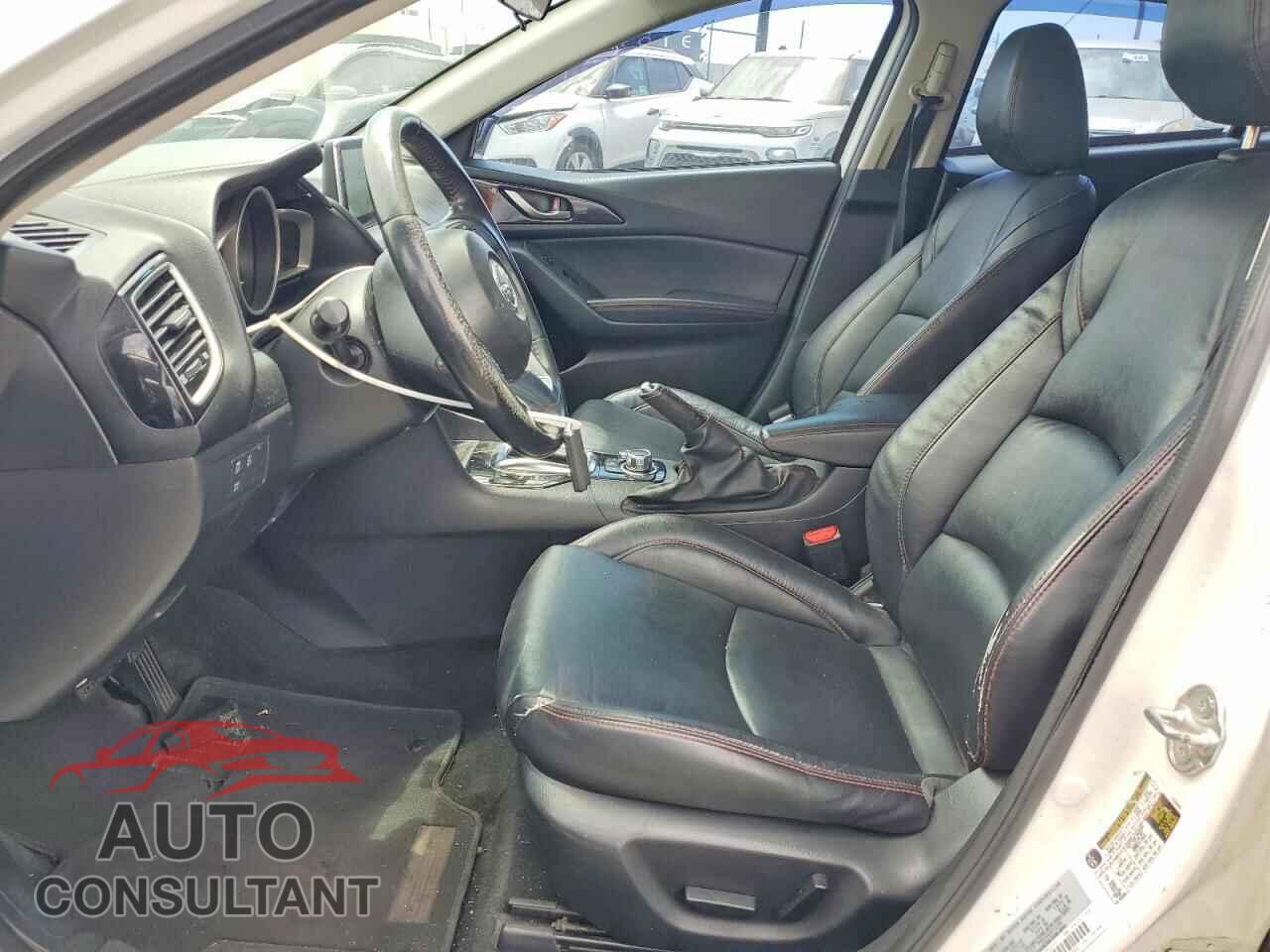 MAZDA 3 2015 - JM1BM1M76F1275210