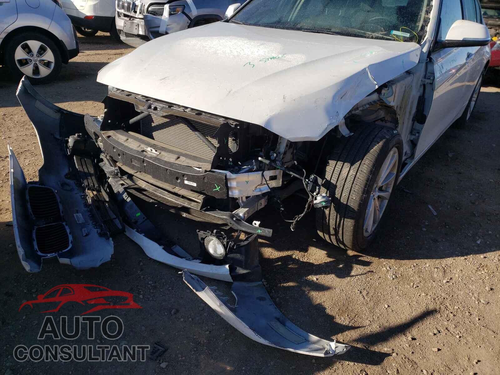BMW 3 SERIES 2016 - WBA8E5G59GNU19381