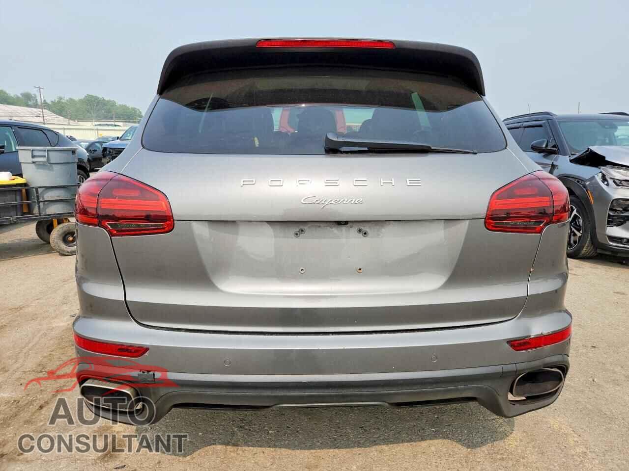 PORSCHE CAYENNE 2016 - WP1AA2A27GLA09279
