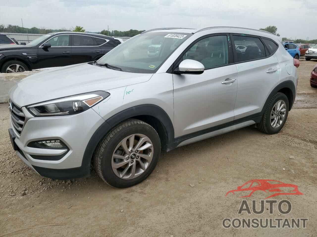 HYUNDAI TUCSON 2017 - KM8J33A28HU371470