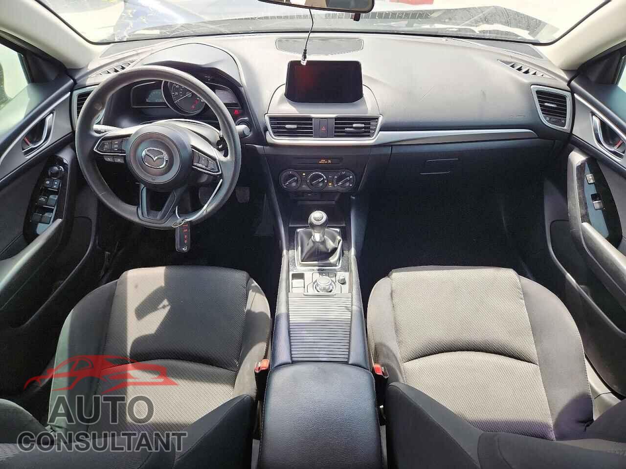 MAZDA 3 2017 - 3MZBN1U74HM116623