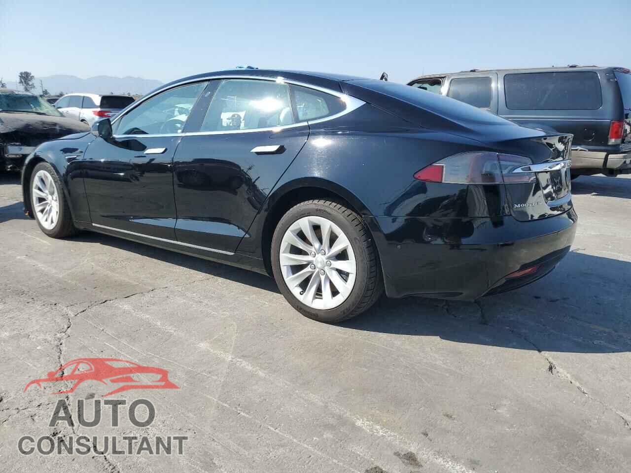 TESLA MODEL S 2017 - 5YJSA1E14HF209736