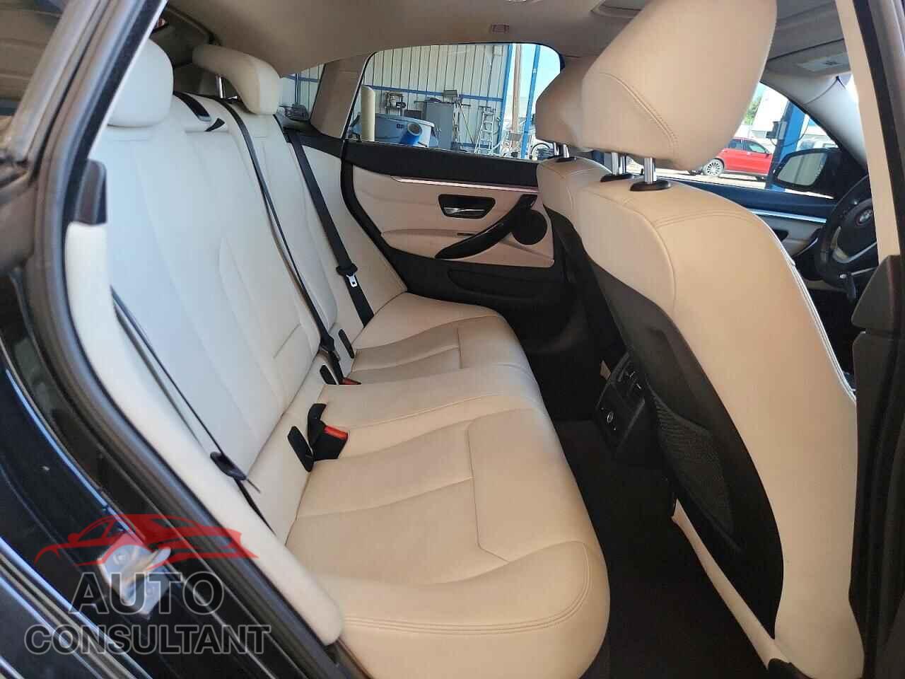 BMW 4 SERIES 2015 - WBA4A7C5XFD413251