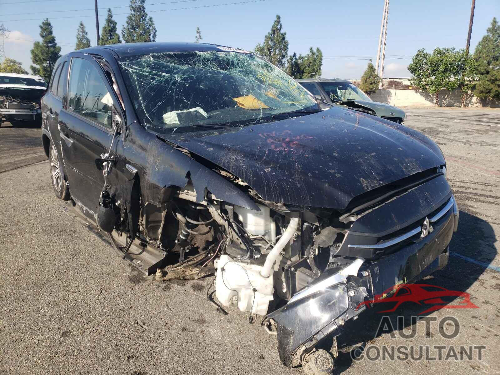 MITSUBISHI OUTLANDER 2018 - JA4AP3AU8JU021766