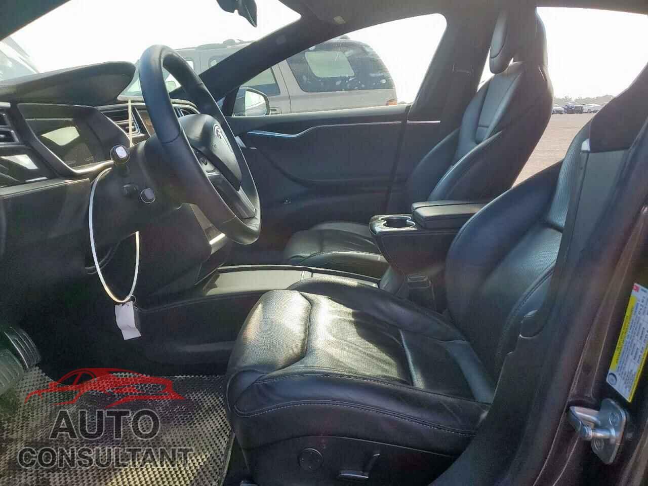 TESLA MODEL S 2017 - 5YJSA1E27HF180483