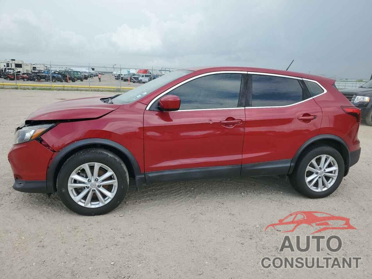 NISSAN ROGUE 2018 - JN1BJ1CP7JW106791