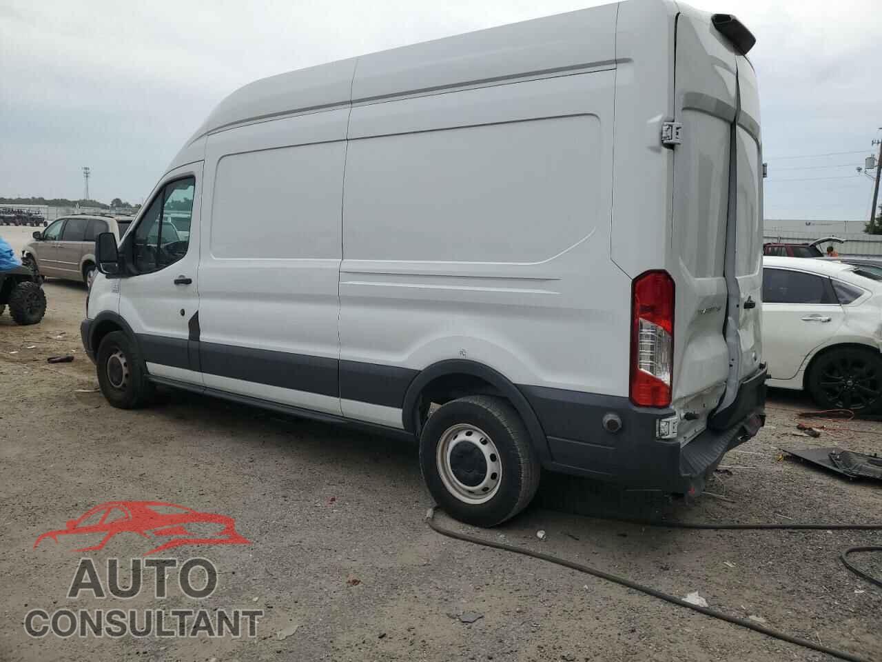 FORD TRANSIT 2018 - 1FTYR2XM2JKA61983