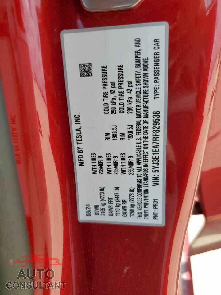 TESLA MODEL 3 2024 - 5YJ3E1EA7RF829538