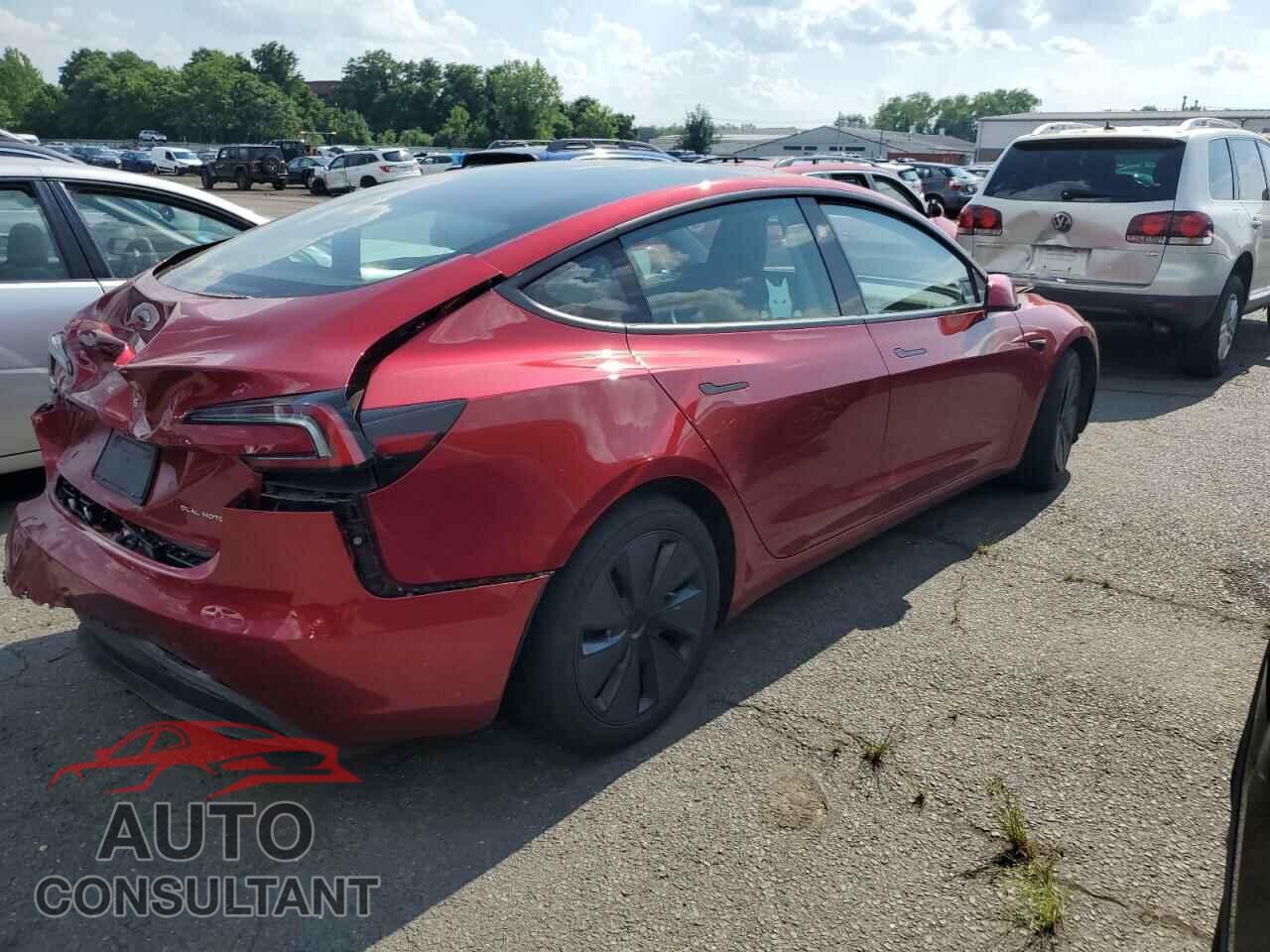 TESLA MODEL 3 2024 - 5YJ3E1EB8RF718523