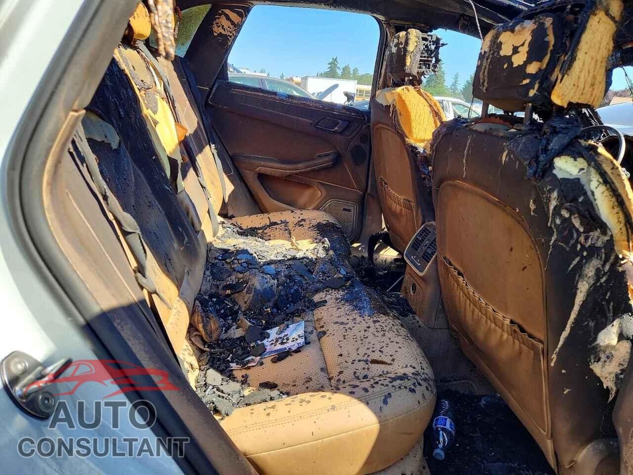 PORSCHE MACAN 2017 - WP1AA2A59HLB81714
