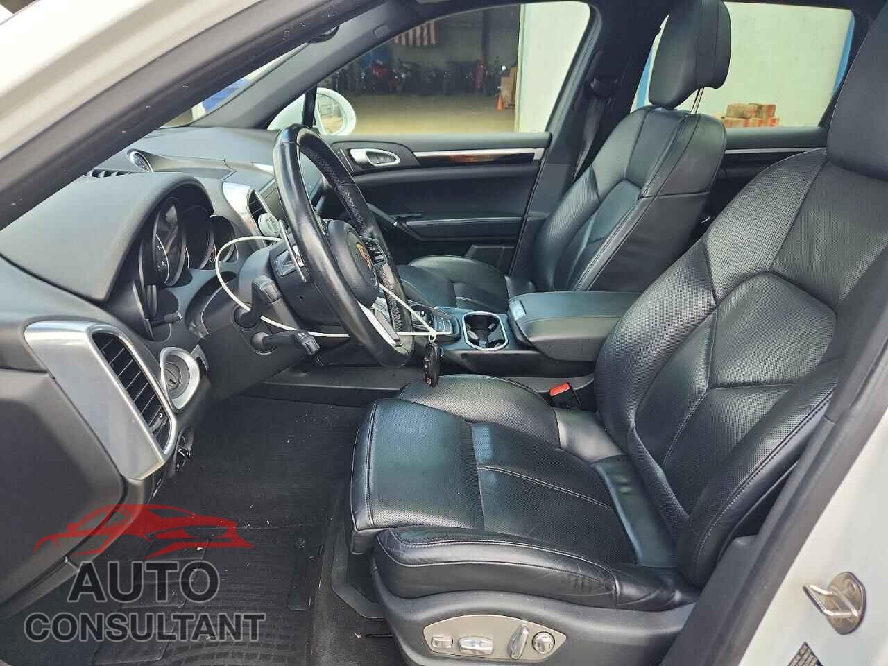 PORSCHE CAYENNE 2016 - WP1AA2A23GLA06105